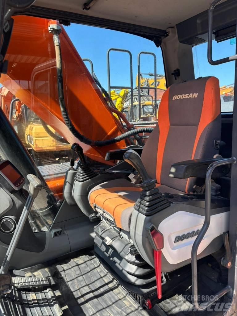 Doosan DX 255 NLC-5 Vikšriniai ekskavatoriai