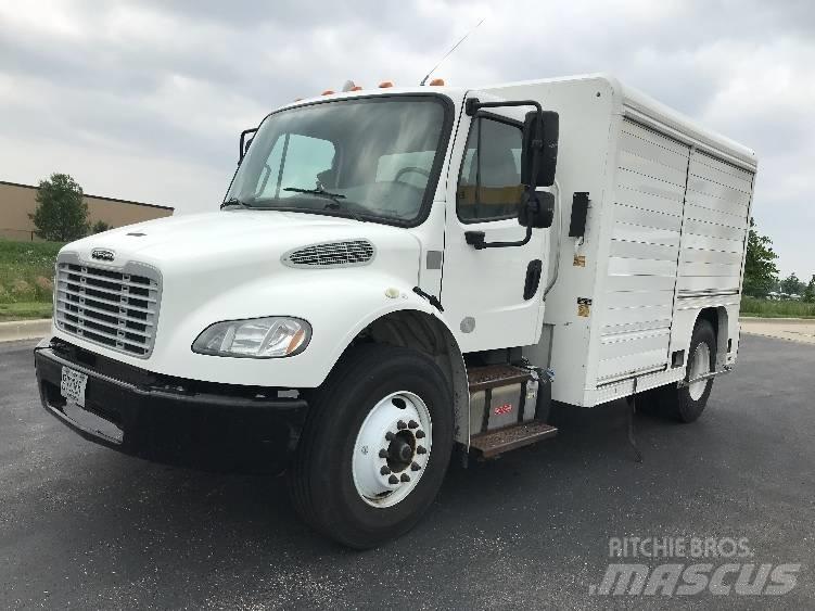 Freightliner M2 Gėrimų tiekimo sunkvežimiai