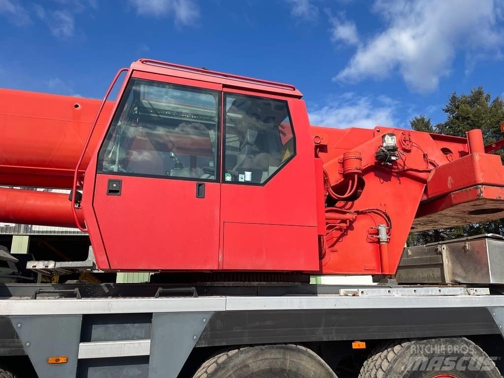 Liebherr LTM 1080-1 Visureigiai kranai