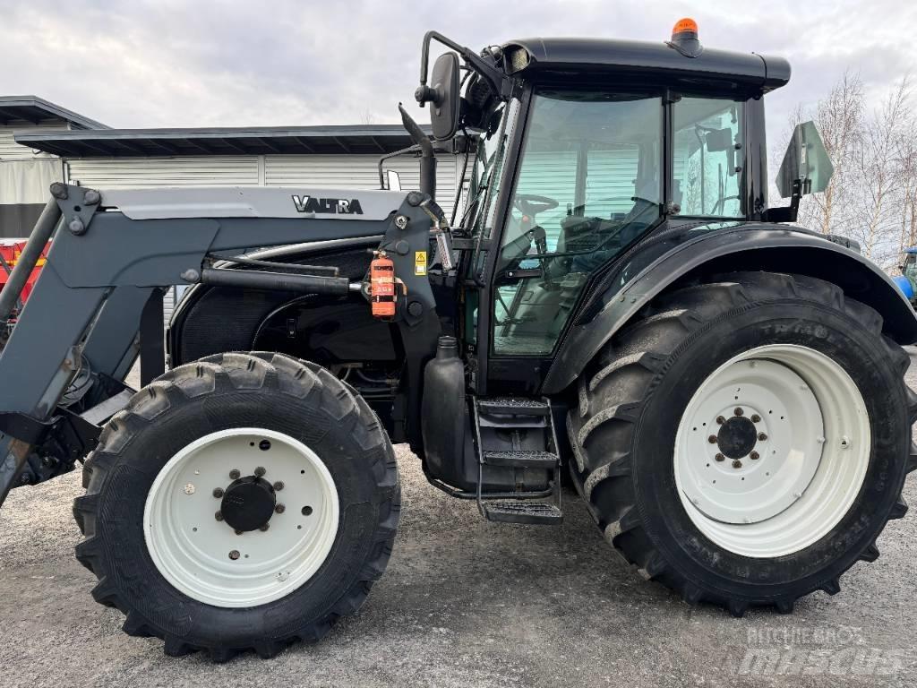 Valtra C 130 Traktoriai