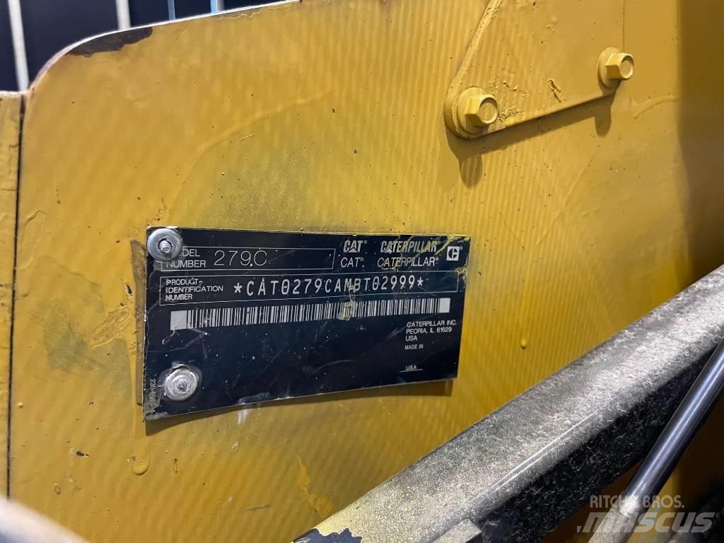CAT 279 C Krautuvai su šoniniu pasukimu