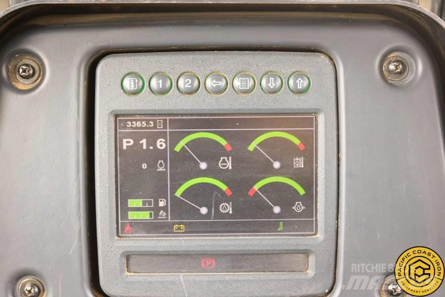 DEERE 750K XLT Vikšriniai buldozeriai