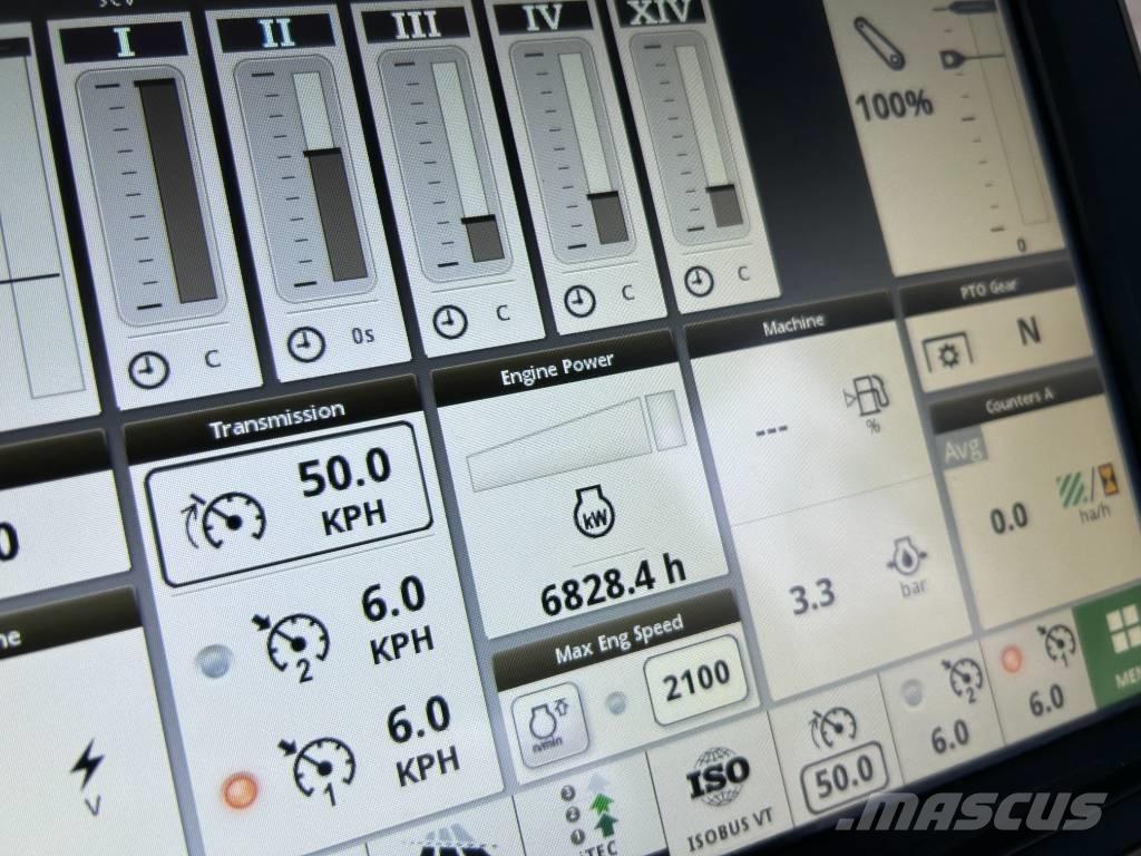 John Deere 6215R Traktoriai