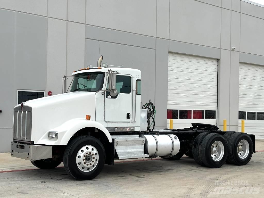 Kenworth T 800 Naudoti vilkikai