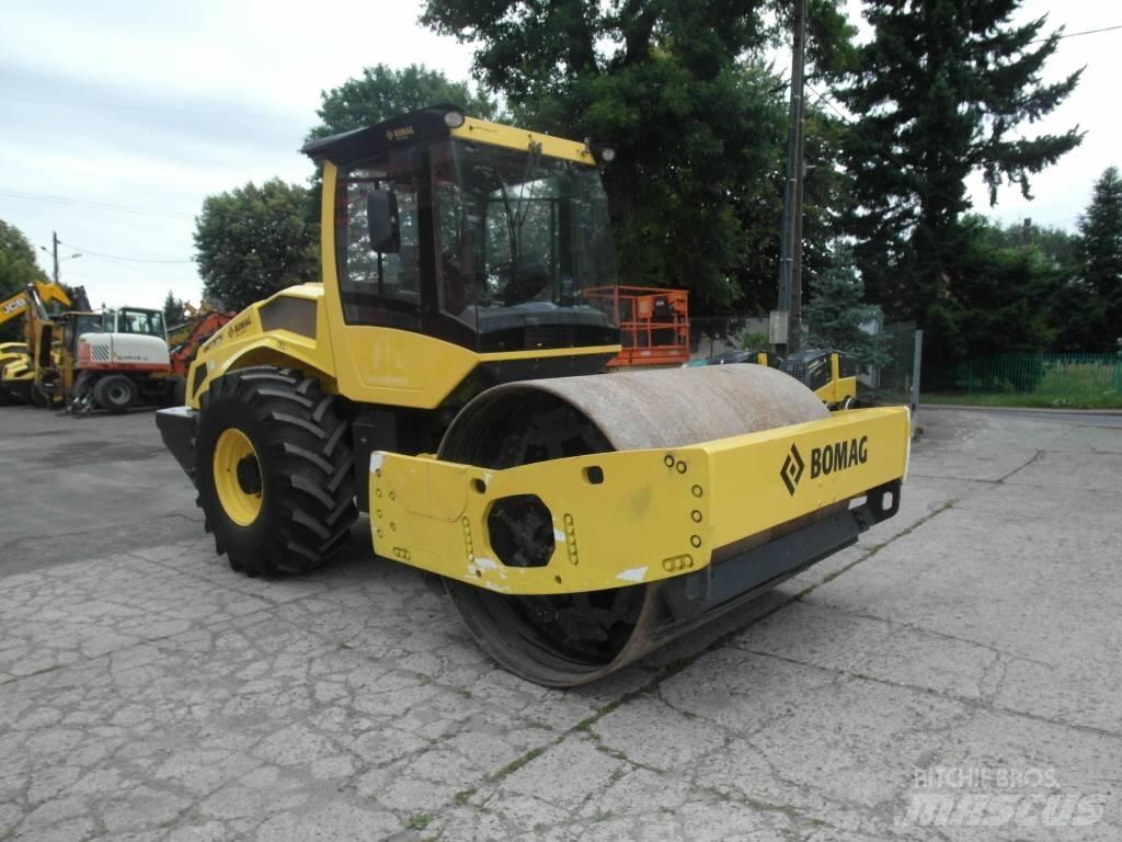 Bomag BW 213 DH-5 Vieno būgno volai