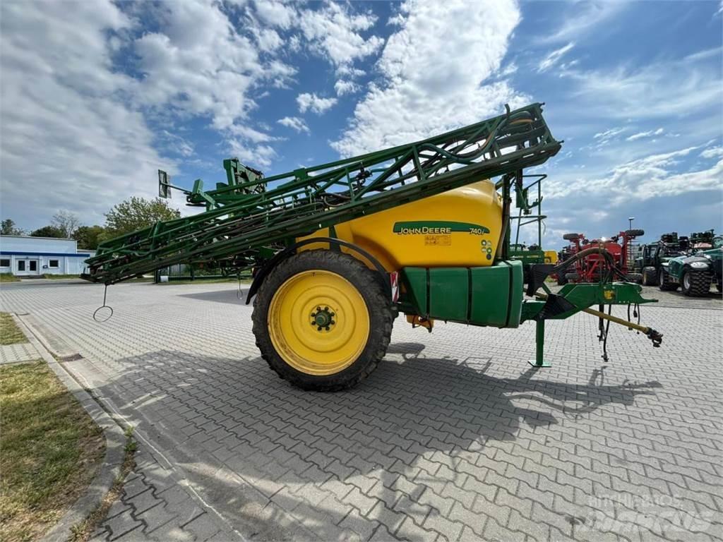 John Deere 740i Prikabinami purkštuvai