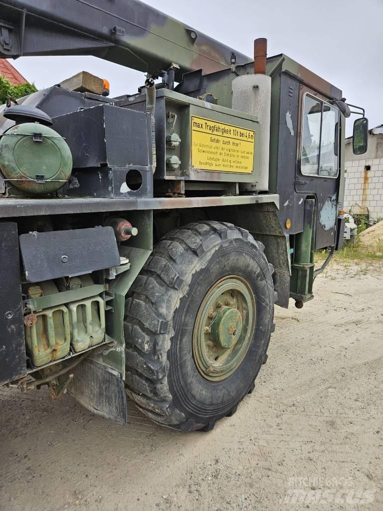 Liebherr UM 109 FKL Mini kranai