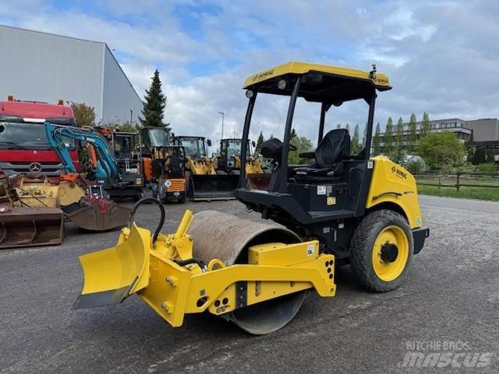 Bomag 124 DH-5 Vieno būgno volai