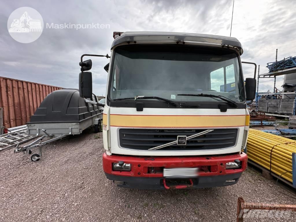 Volvo FL 6 Sunkvežimiai su dengtu kėbulu