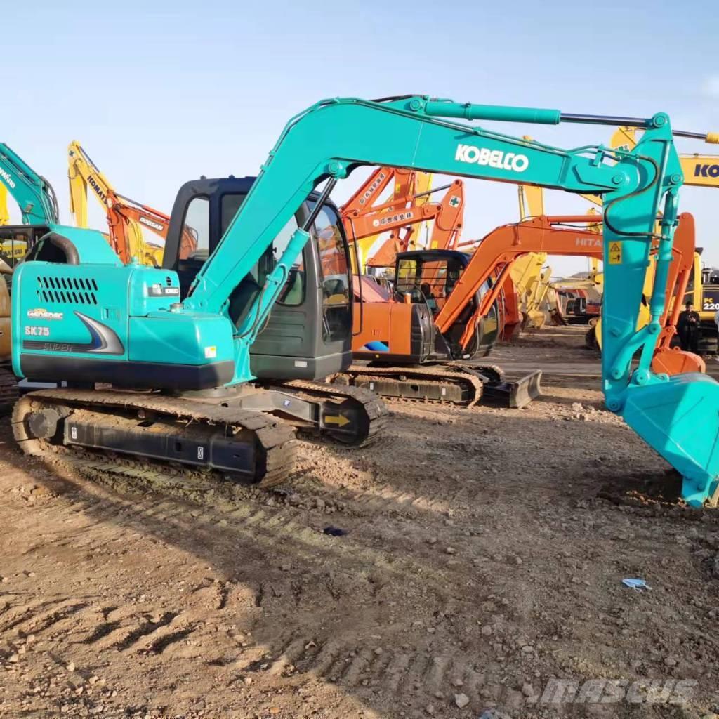 Kobelco SK75-8 Vidutinės galios ekskavatoriai 7-12 t