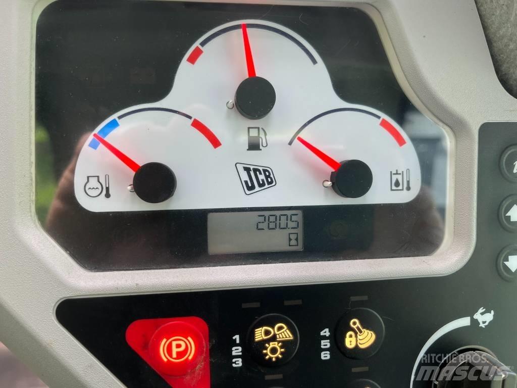 JCB 300 T Krautuvai su šoniniu pasukimu