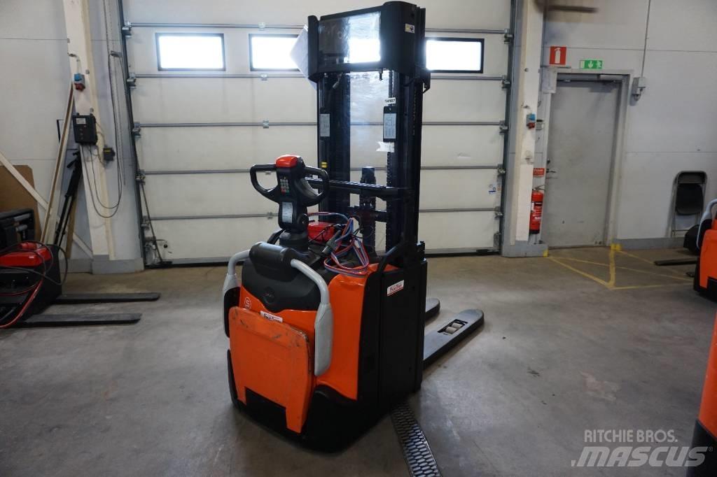 Toyota SPE120L Rankiniai vėžimėliai