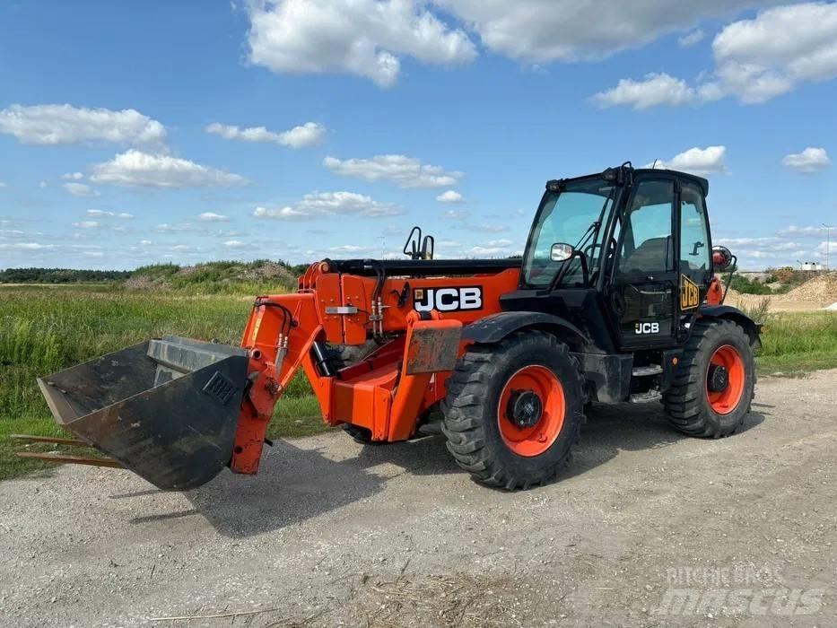 JCB 540-140 Teleskopiniai krautuvai