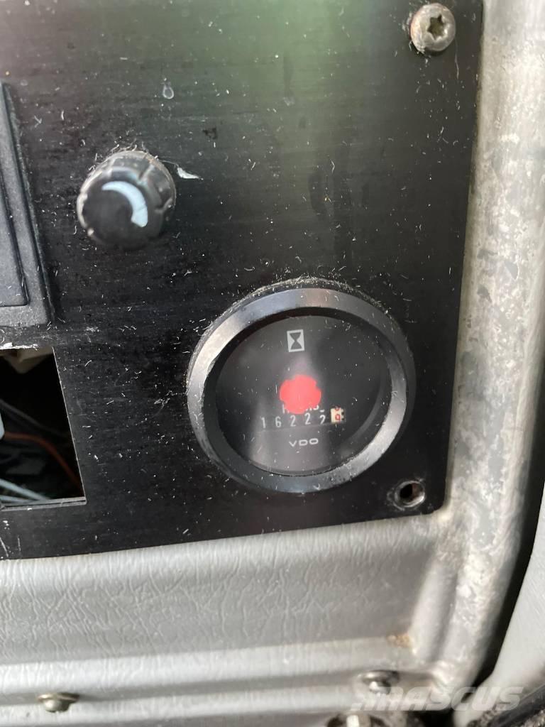 Volvo L 70 E Naudoti ratiniai krautuvai