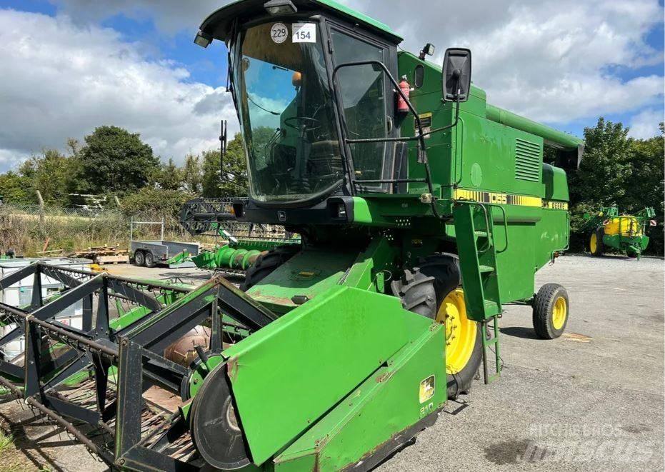 John Deere 1055 Derliaus nuėmimo kombainai