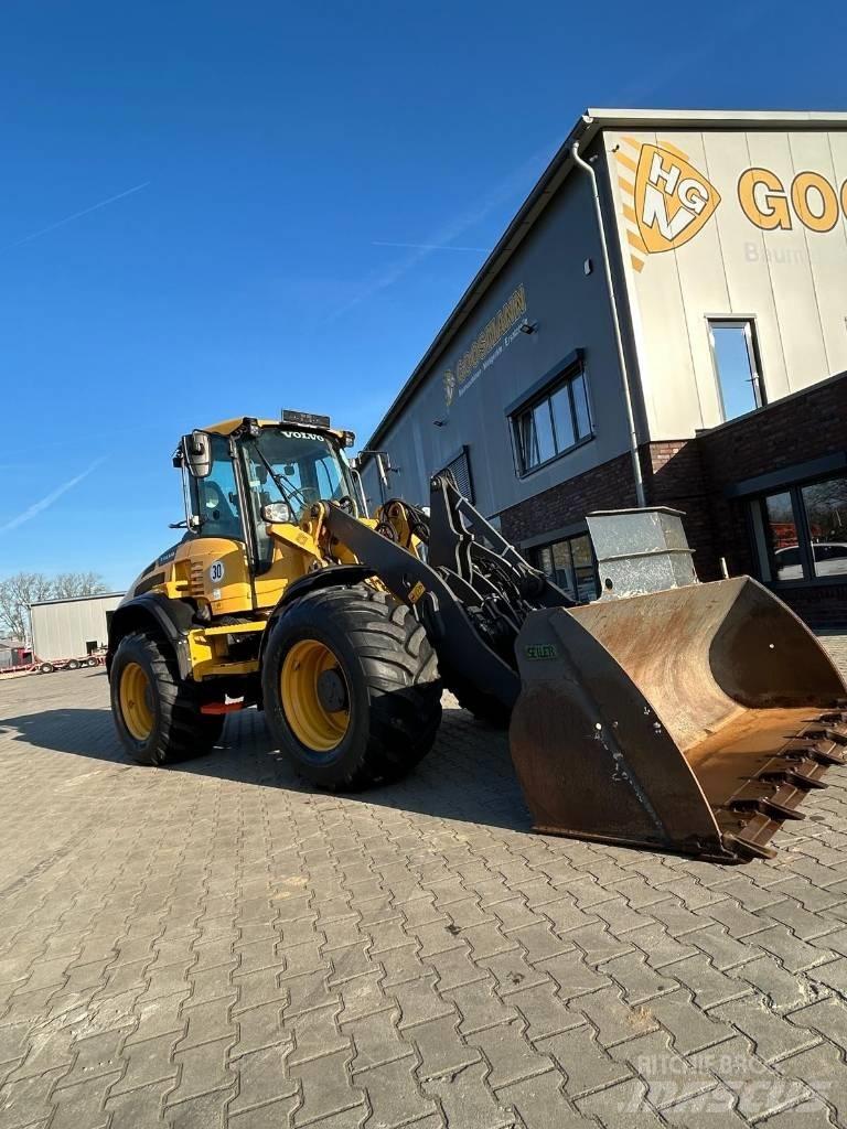 Volvo L 50 H Naudoti ratiniai krautuvai