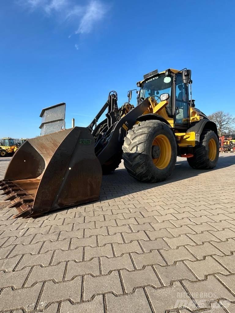 Volvo L 50 H Naudoti ratiniai krautuvai