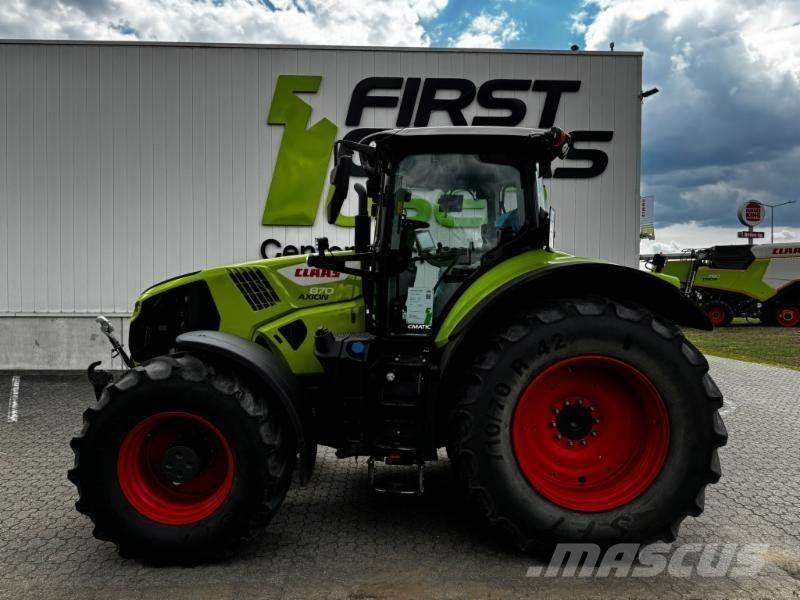 CLAAS AXION 870 Traktoriai