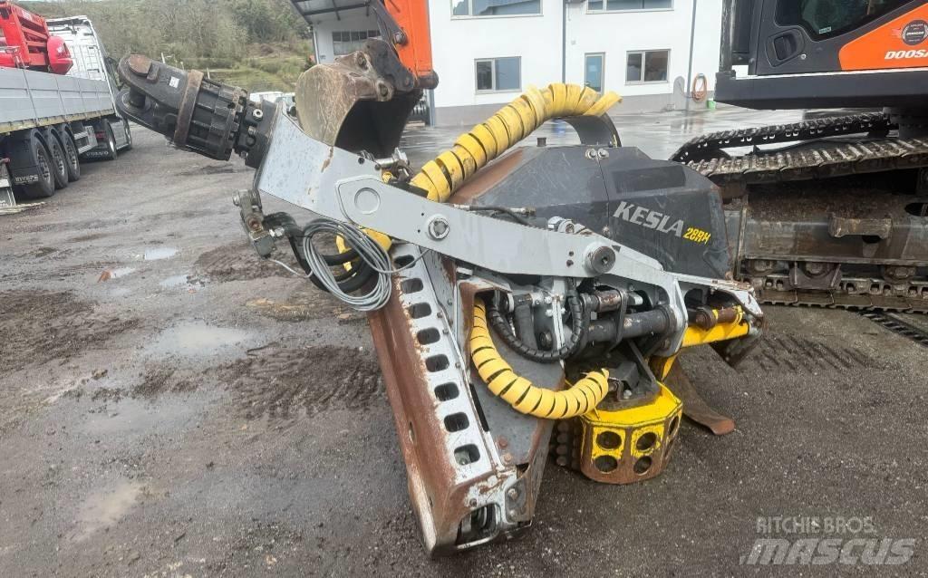 Doosan DX 235 Ekskavatoriai