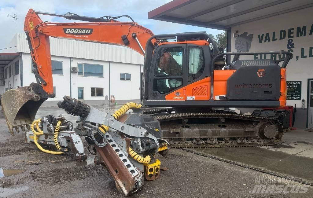 Doosan DX 235 Ekskavatoriai