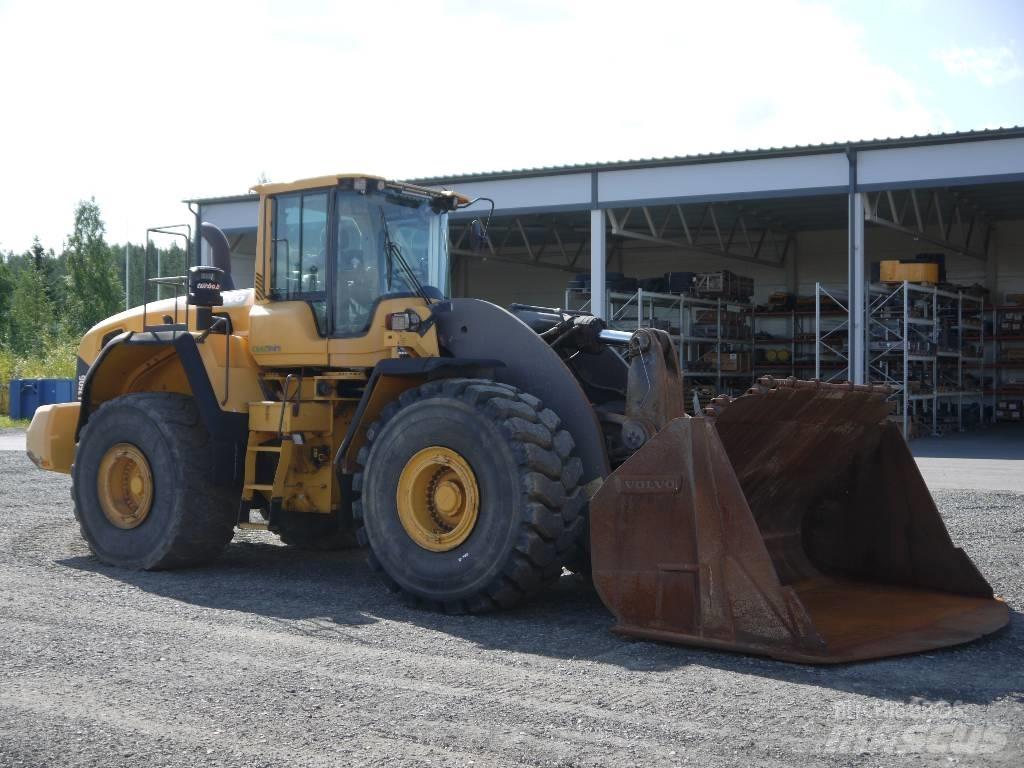 Volvo L 250 G Naudoti ratiniai krautuvai