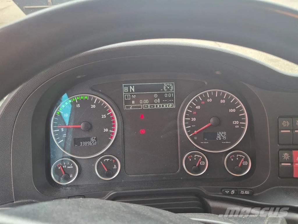 MAN 26.402 Visureigiai kranai