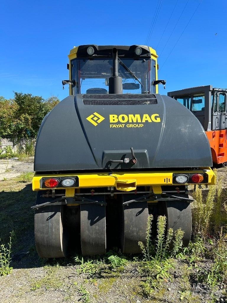 Bomag BW24RH Pneumo volai