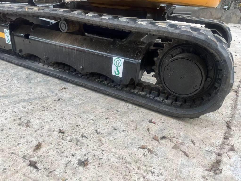 JCB 8035 Vikšriniai ekskavatoriai