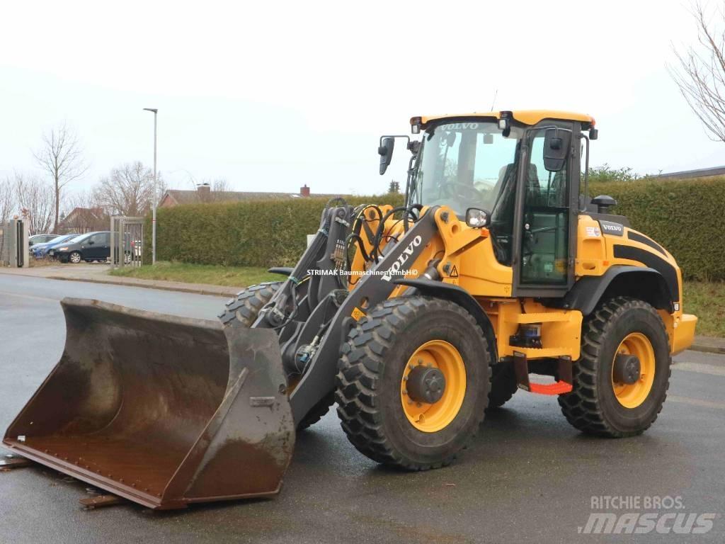 Volvo L 45 H Naudoti ratiniai krautuvai