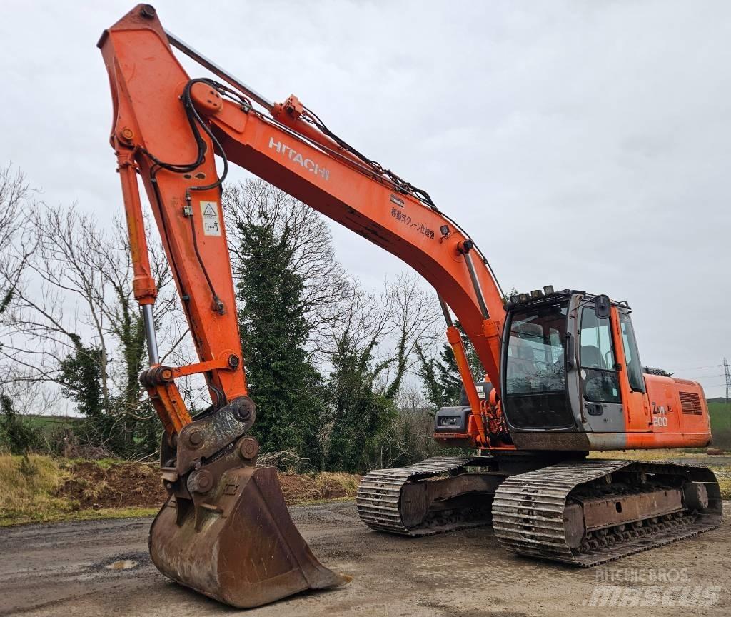 Hitachi ZX 200-1 A/C Vikšriniai ekskavatoriai