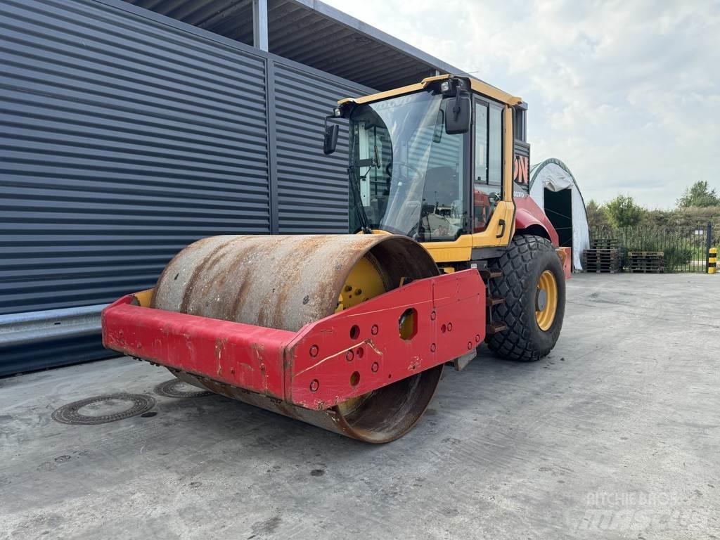 Volvo SD135B Vieno būgno volai