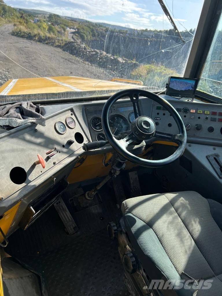 Volvo A 25 C Karjeriniai savivarčiai