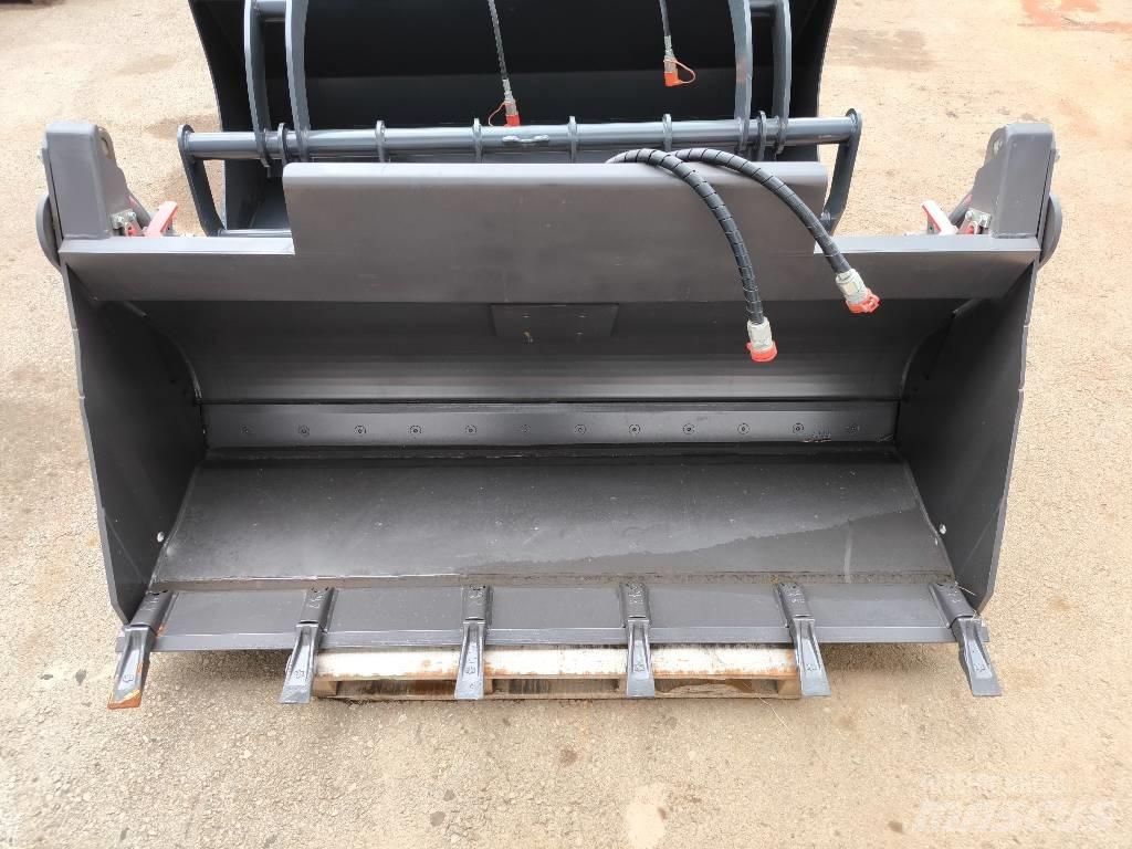 Mecalac 0.65m3 4in1 Kaušai