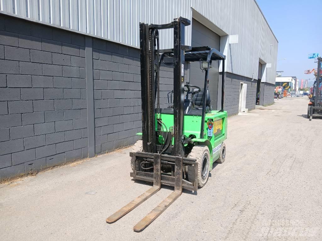 Clark EPX 25 Elektriniai šakiniai krautuvai