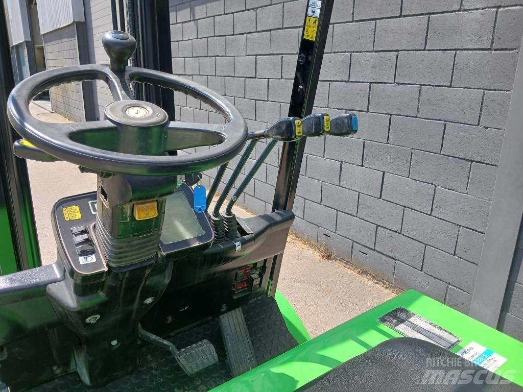 Clark EPX 25 Elektriniai šakiniai krautuvai