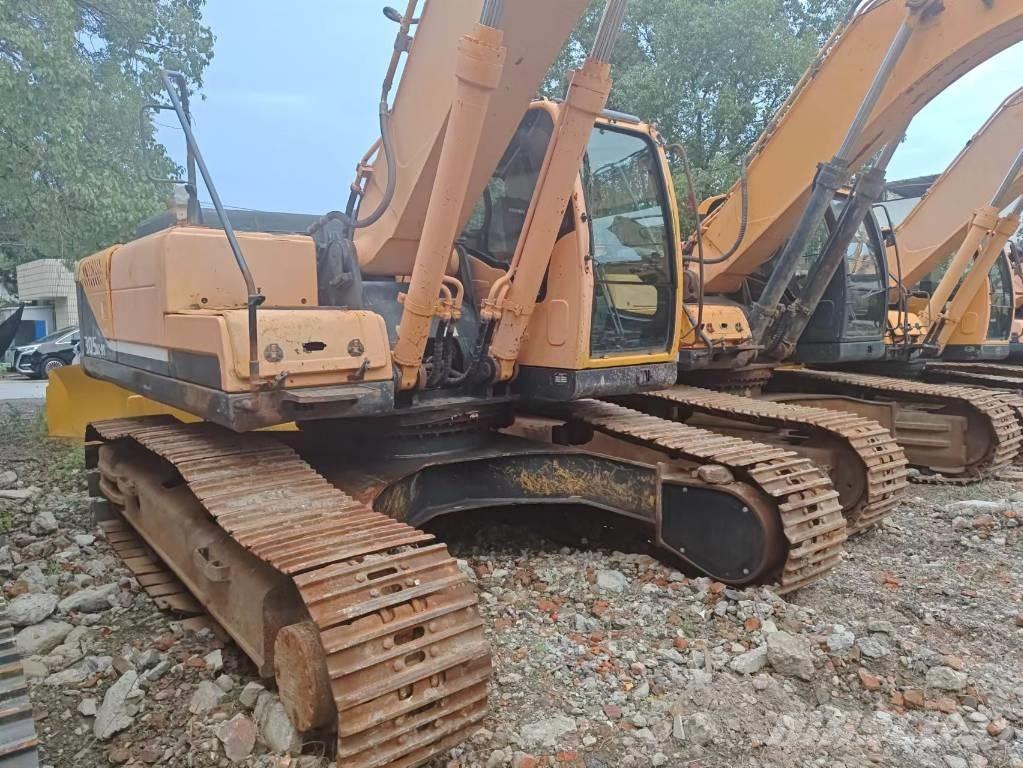 Hyundai R305LC-9T Vikšriniai ekskavatoriai