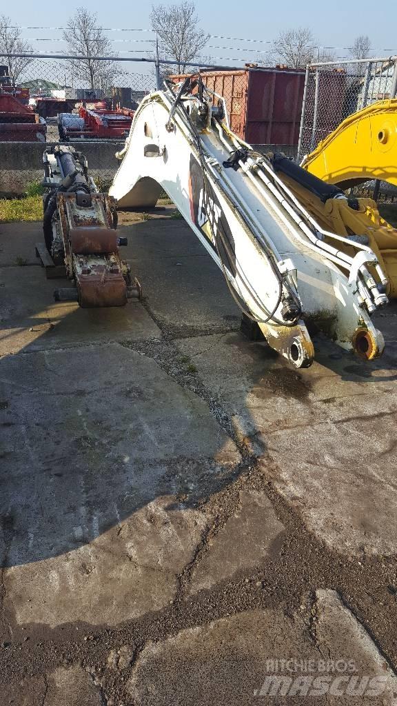 CAT 320D Arm Tranšėjų kasimo technika