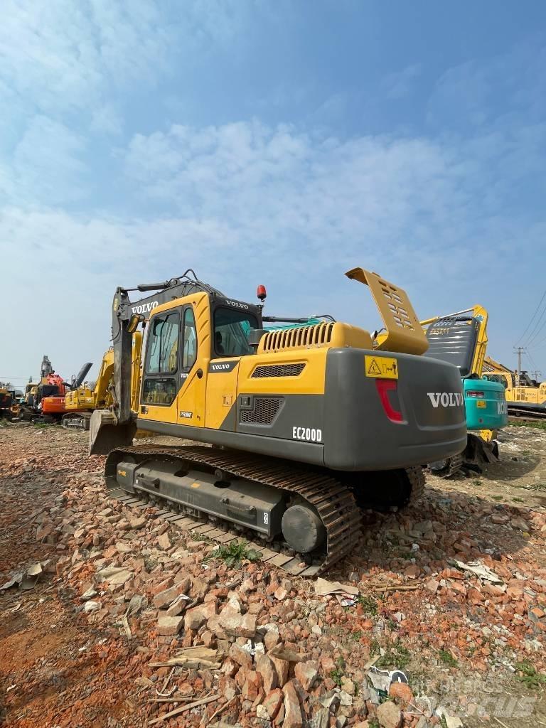 Volvo EC 200 Vikšriniai ekskavatoriai