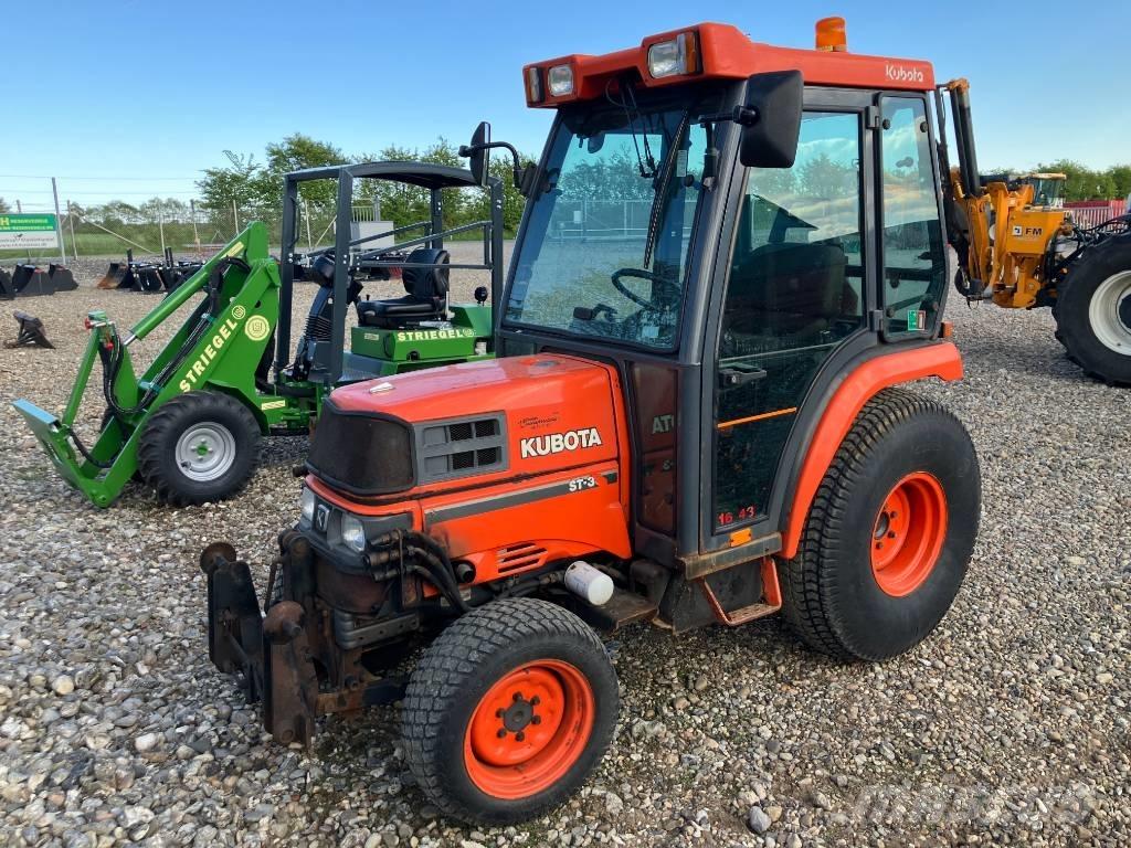 Kubota ST 30 Naudoti kompaktiški traktoriai