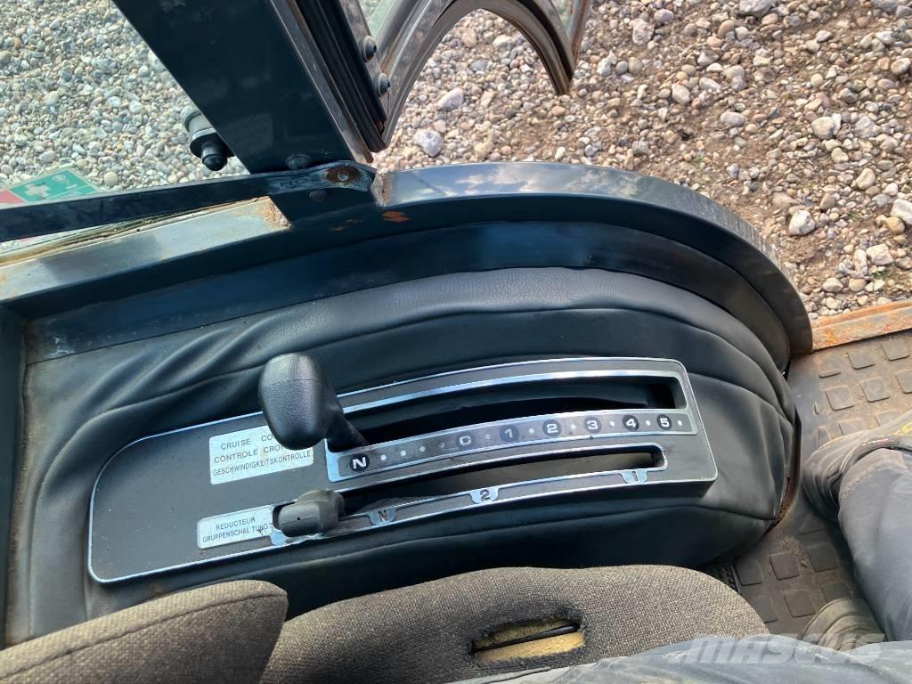 Kubota ST 30 Naudoti kompaktiški traktoriai