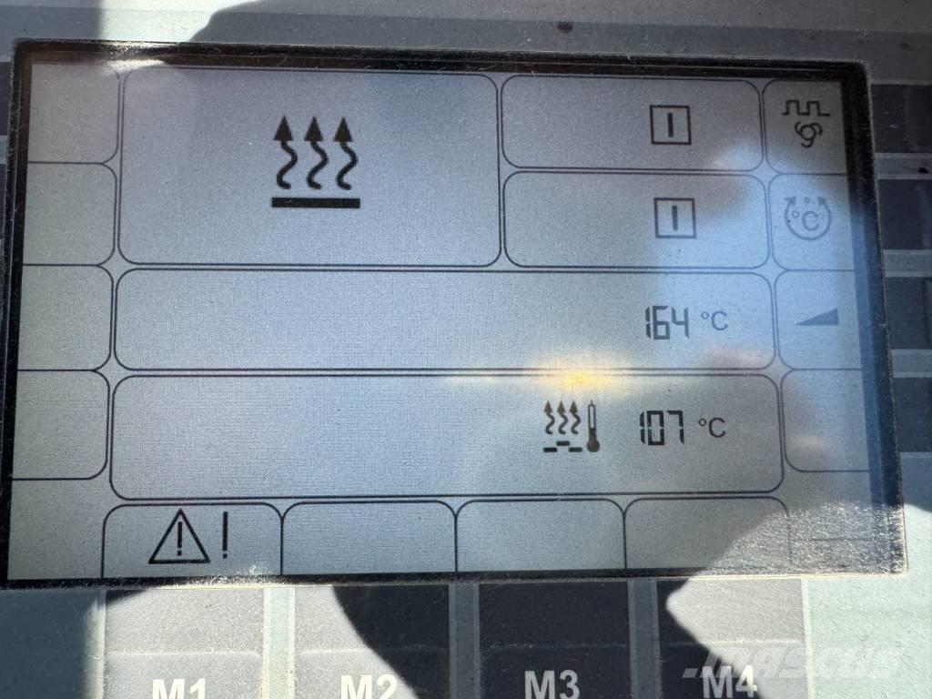 Vögele SUPER 1600-2 Asfalto klotuvai