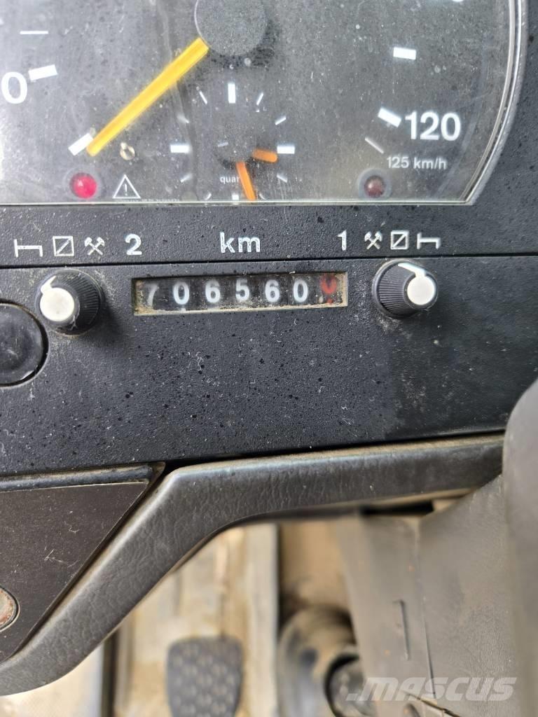 Mercedes-Benz 2638 Savivarčių priekabų vilkikai
