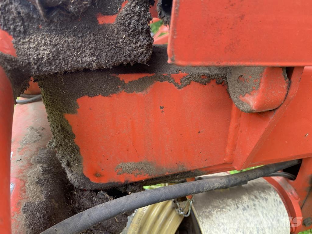 Kuhn GF6301MH Šieno grėbliai ir vartytuvai