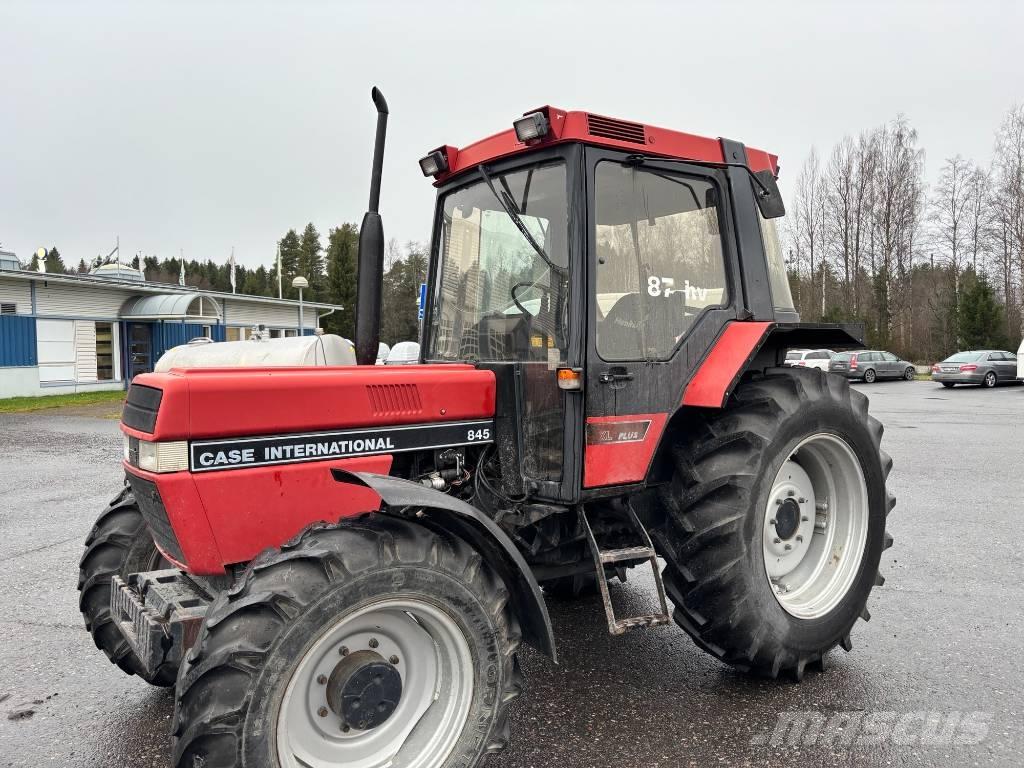 Case IH 845 XL Traktoriai