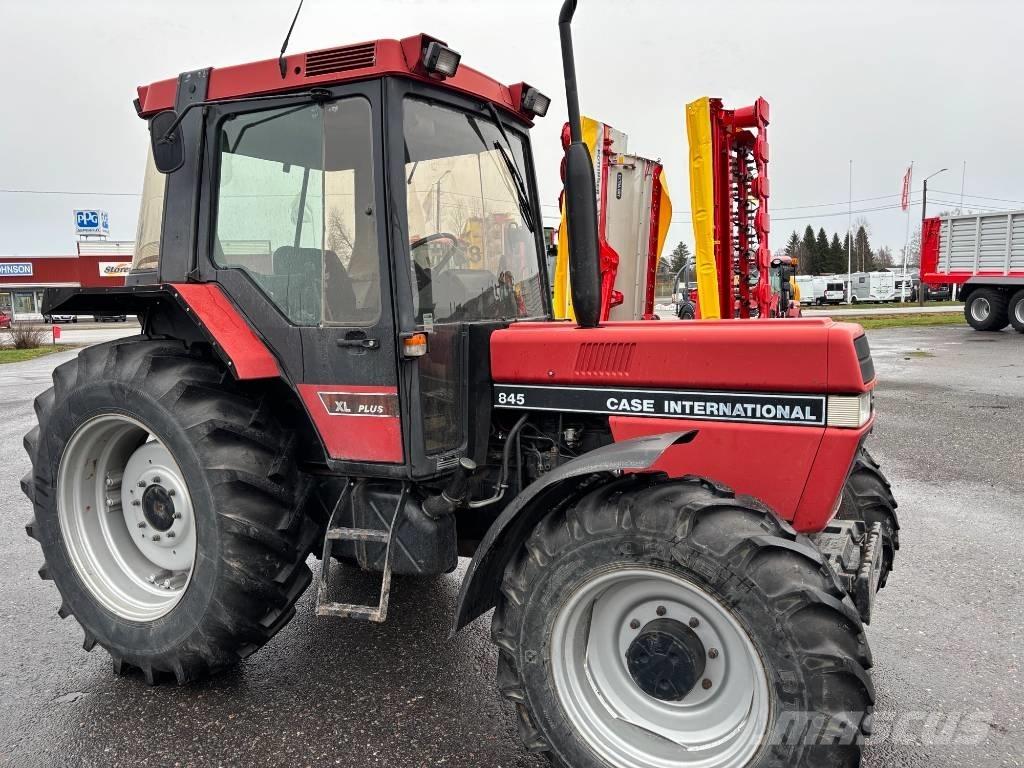 Case IH 845 XL Traktoriai