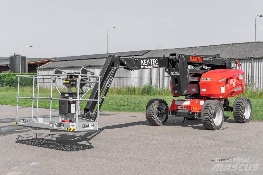Manitou 200 ATJ e Alkūniniai keltuvai