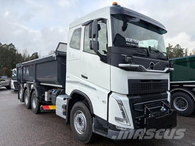 Volvo FH Savivarčių priekabų vilkikai