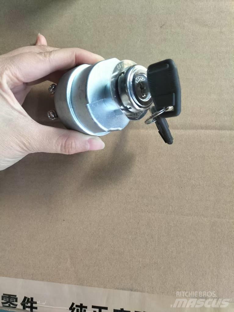 Shantui sd22 Kabinos ir interjeras