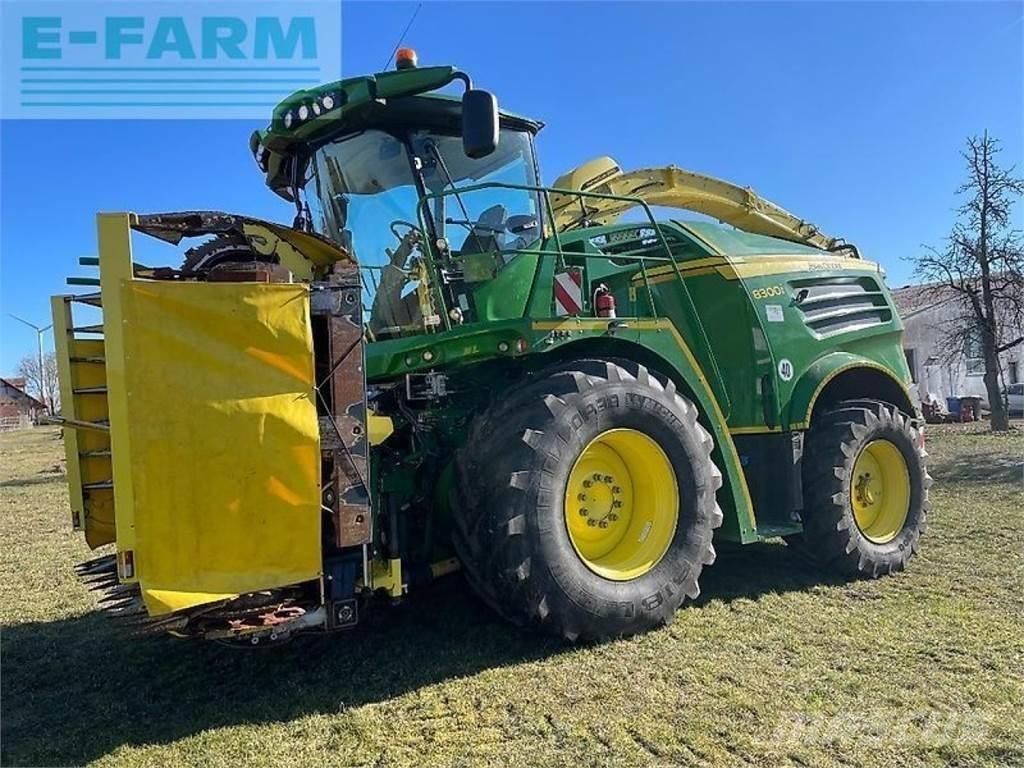 John Deere 8300 Pašarų ruošimo technika