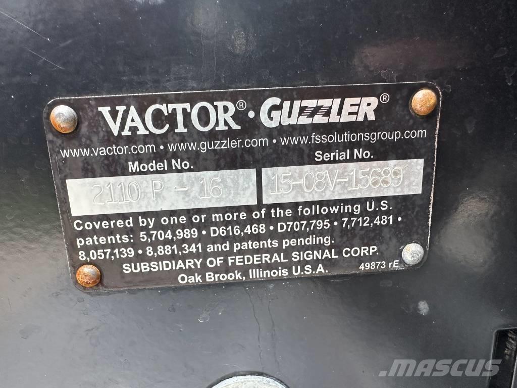 Freightliner 114 SD Kombinuotos paskirties / vakuuminiai sunkvežimiai